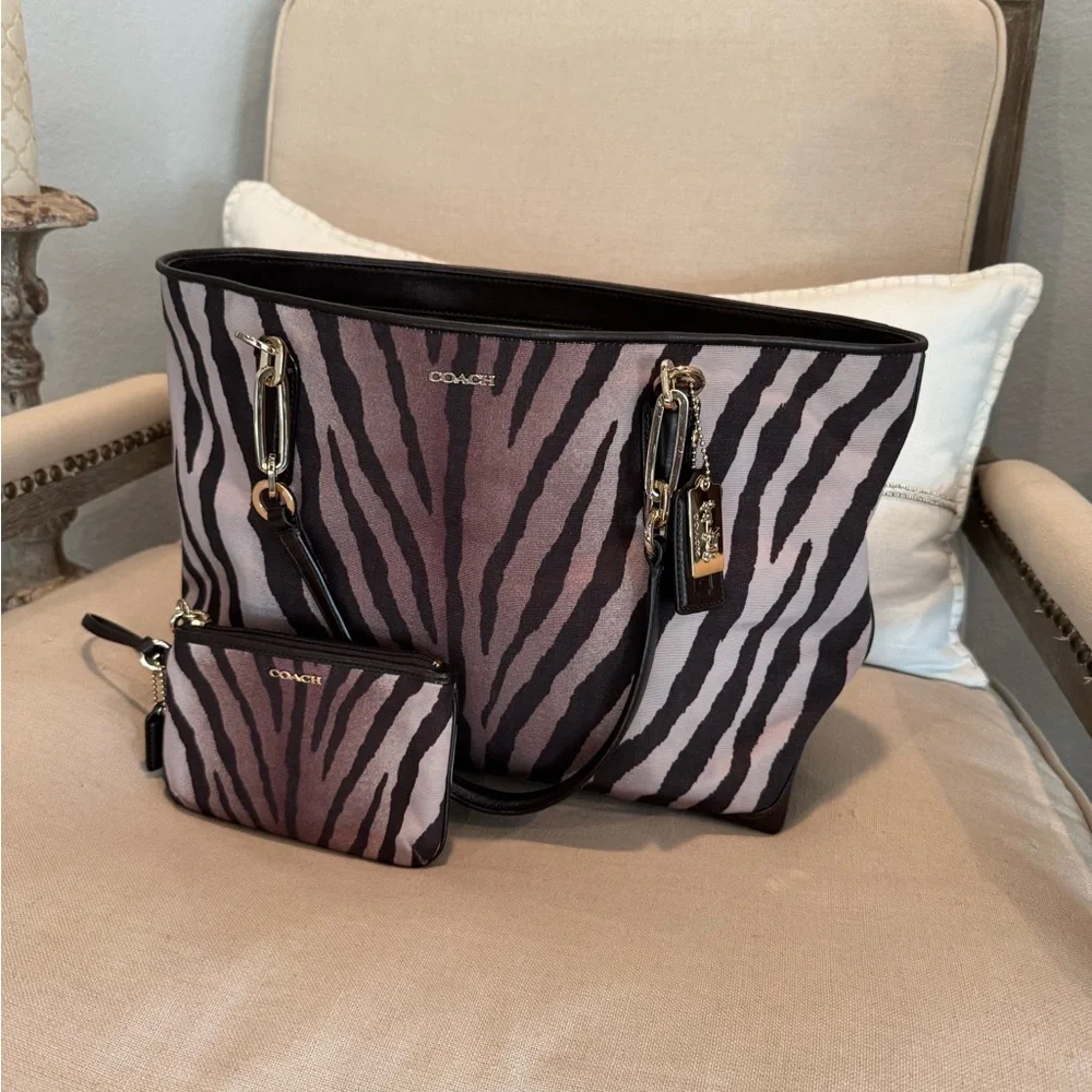 Coach Bag Set with Wristlet - Picture 1 of 5